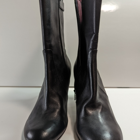 Tommy Hilfiger Leather Boots with heel, size 8 - Picture 3 of 10